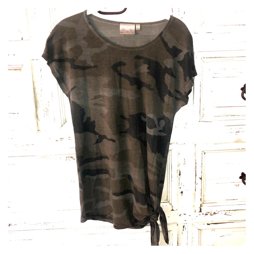 Camo side tie shirt